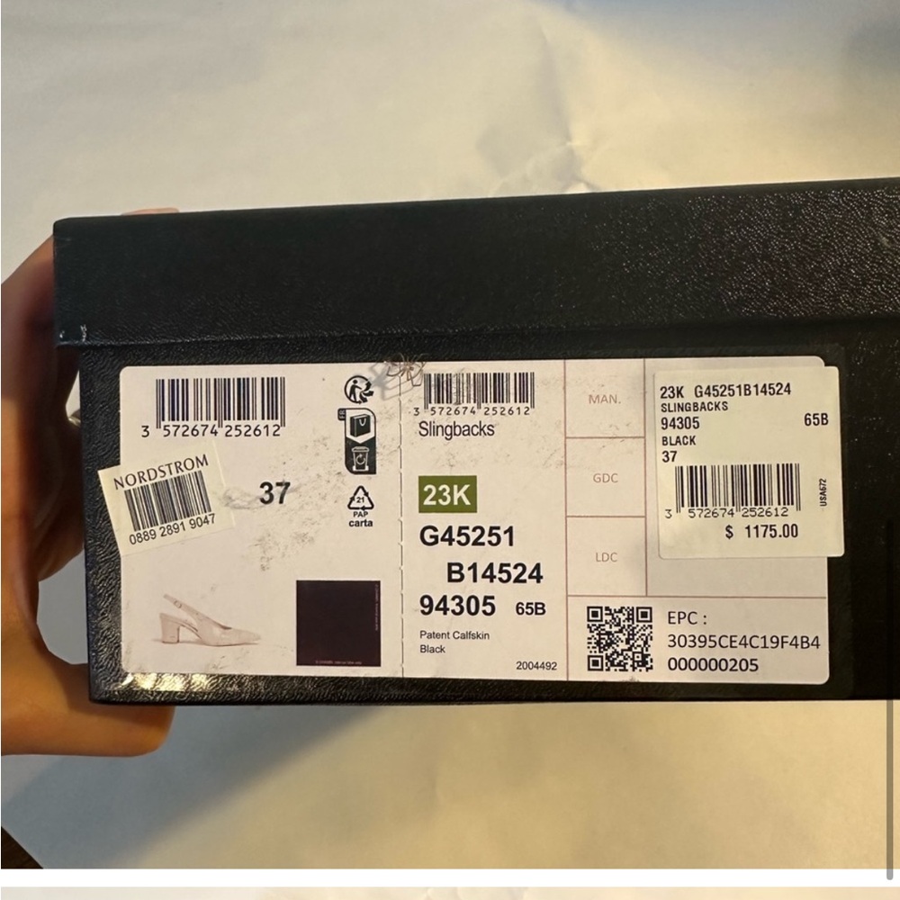 CHANEL SLINGBACK PATENT LEATHER SANDAL - Picture 5 of 7